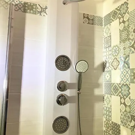 Casa Per 10 Persone, Giardino Bbq, Wi-fi Holiday home Murta Maria