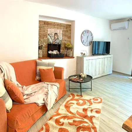 Holiday home Casa Per 10 Persone, Giardino Bbq, Wi-fi